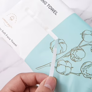 Jednorazowy ręcznik kosmetyczny do demakijażu i oczyszczania twarzy